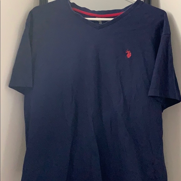 Decluttering closet - Picture 2 of 3